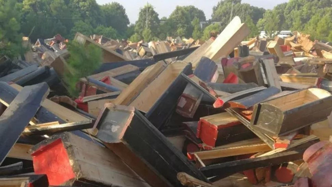 Cải cách đám ma, tịch thu quan tài gây phẫn nộ ở Trung Quốc