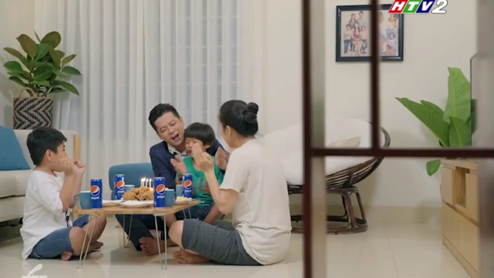 Gạo Nếp Gạo Tẻ tập 37: Vừa quyết định buông tay, Hương lại khóc lóc níu kéo chồng và cái kết