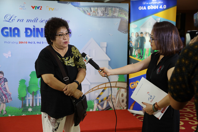 Danh hài Minh Vượng: Mẹ đi xem tôi diễn, về bảo Tao không đẻ cái loại quái thai như thế này! Danh hài Minh Vượng: Mẹ đi xem tôi diễn, về bảo Tao không đẻ cái loại quái thai như thế này!