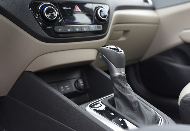 Hyundai Accent 2018: Xe hay cho gia đình trẻ