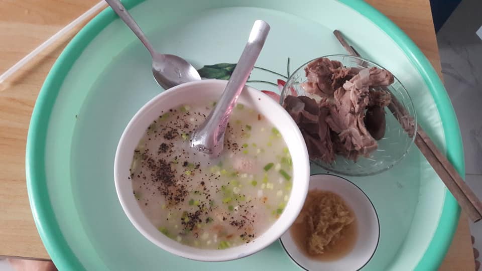 Khoe may mắn vì được mẹ chồng nấu cơm ngon trong kỳ ở cữ, nàng dâu Sài Gòn chẳng ngờ làm nổ ra tranh cãi