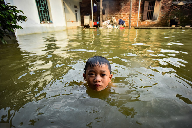 Hà Nội lý giải nguyên nhân ngập lụt nhiều ngày ở ngoại thành