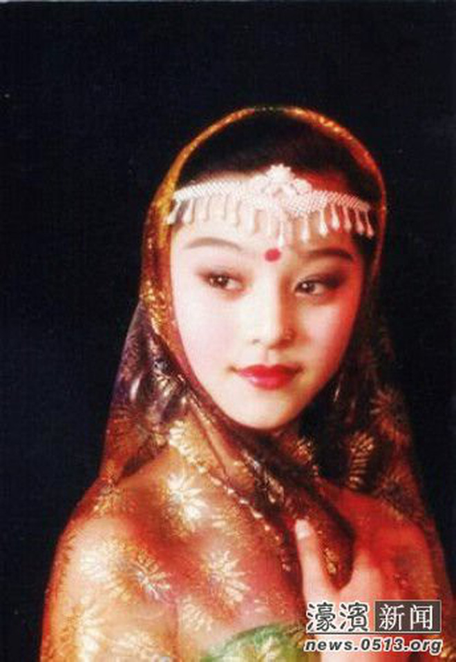 Phạm Băng Băng: Khi Tường thành nhan sắc đánh đổi sự nghiệp với scandal tát Triệu Vy, hãm hại đồng nghiệp và có con riêng