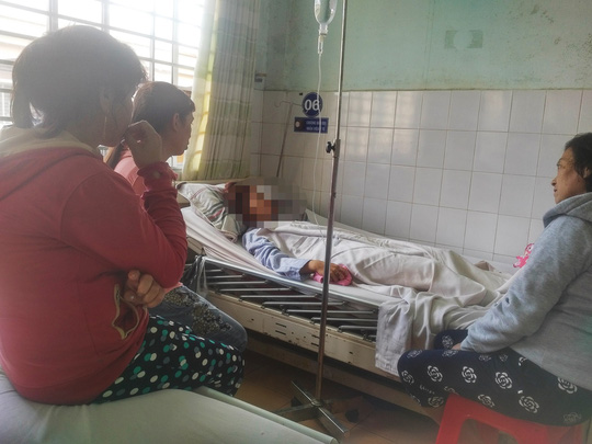 Đâm bạn gái 8 nhát rồi... gọi điện xin lỗi