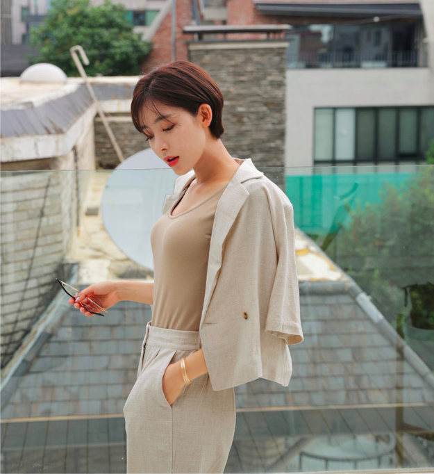 Không phải cứ dài là đẹp, áo blazer năm nay tay càng ngắn lại càng thú vị