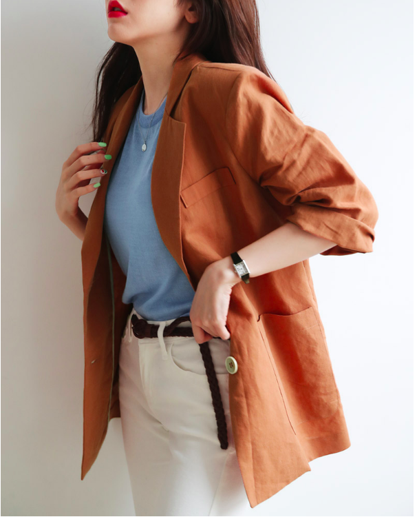 Không phải cứ dài là đẹp, áo blazer năm nay tay càng ngắn lại càng thú vị