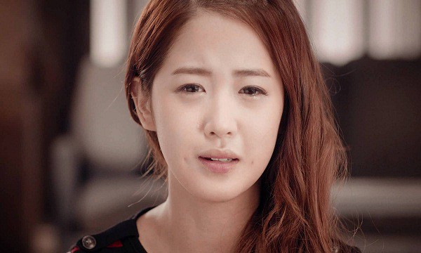 Sau đám cưới chạy bầu, thấy chồng thờ ơ với gia đình, cô vợ thông minh bèn tương kế tựu kế khiến anh thay đổi