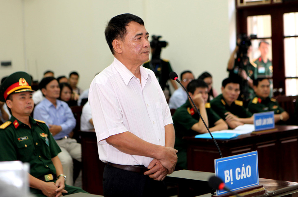 Phiên tòa quân sự xét xử cựu thượng tá Út trọc có gì đặc biệt?