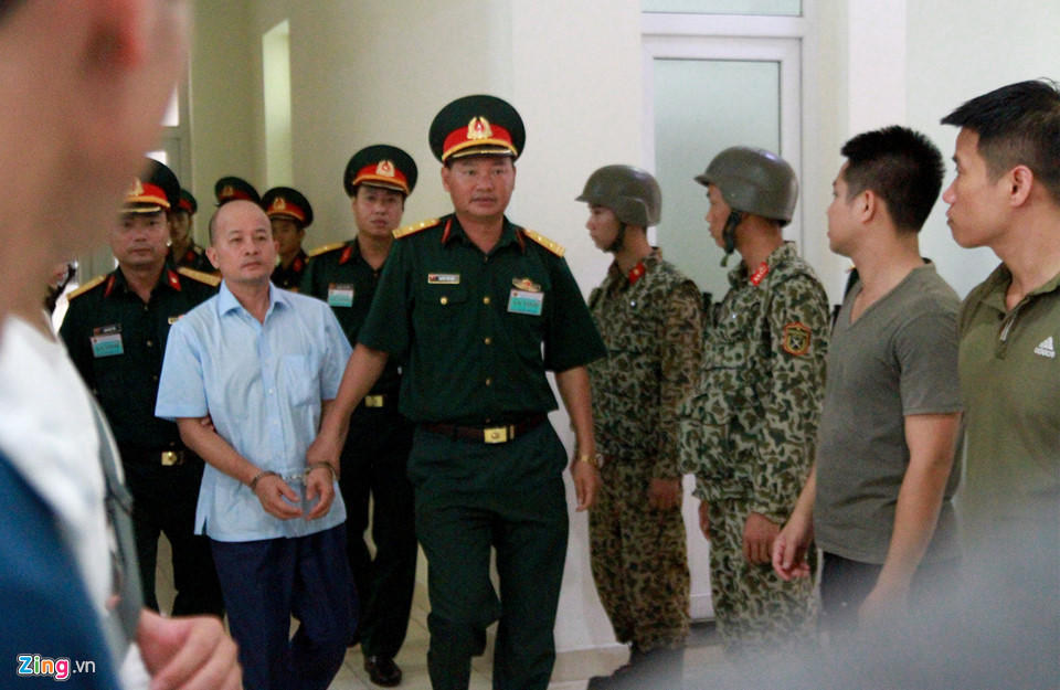 Phiên tòa quân sự xét xử cựu thượng tá Út trọc có gì đặc biệt?