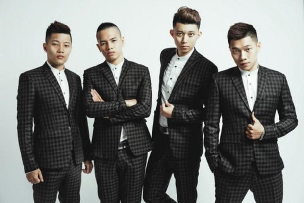 Ca sĩ Tùng Dương bỏ vợ ở nhà trong ngày sinh nhật để đi dự họp báo