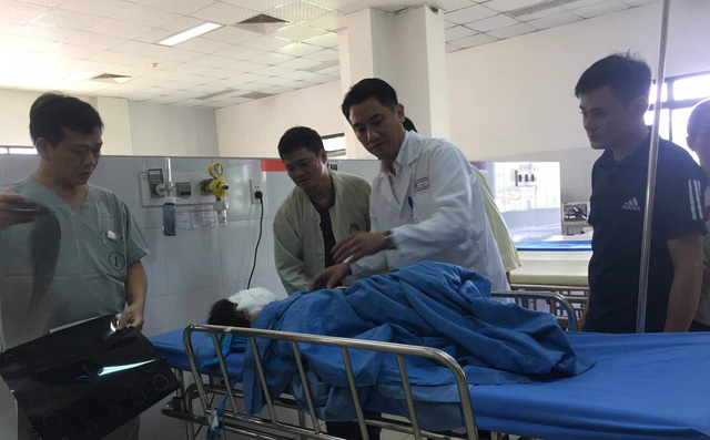 Vụ tai nạn 13 người chết: Nghi có người giả danh người nhà nạn nhân để nhận tiền từ thiện