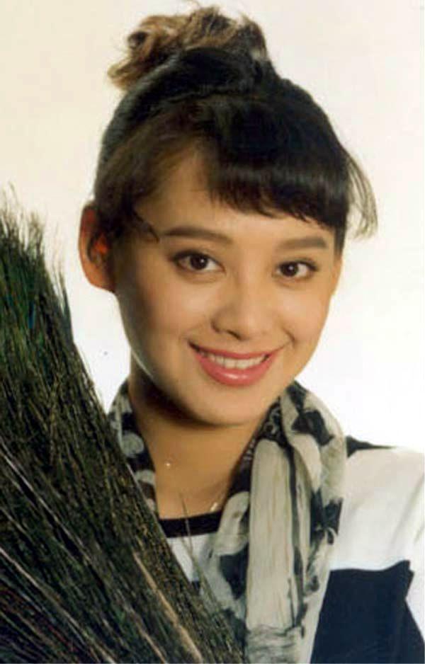 Điêu Thuyền đẹp nhất màn ảnh: Nằng nặc lấy chồng Tây, giờ khổ sở không dám kêu ai