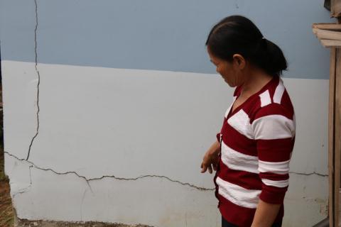 Tố vợ PGĐ Sở làm thủy điện nứt nhà dân: Sự thật