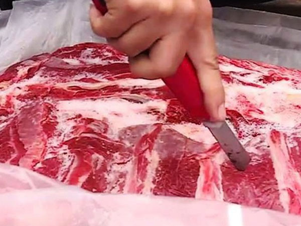 Hải quan lên tiếng việc bán đấu giá hơn 168 tấn thịt trâu đông lạnh