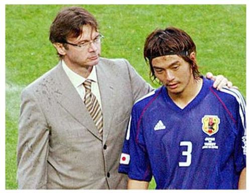 Nửa tháng trước khi gặp U23 Việt Nam, phù thủy trắng chỉ ra sai lầm lớn của Nhật Bản