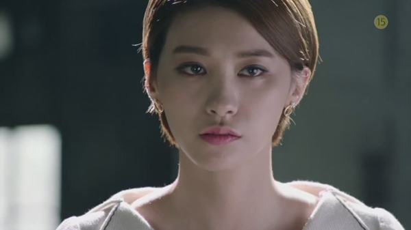 Không ngờ người phụ nữ mà bố chồng tôi đưa về ra mắt để chuẩn bị tổ chức đám cưới lại chính là cô gái ấy