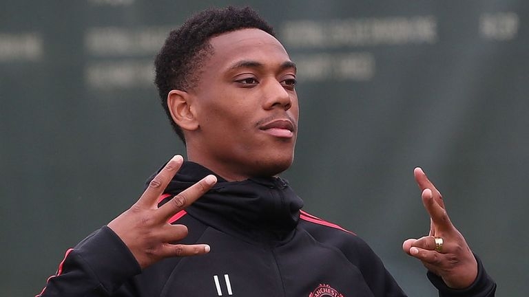 Martial chính thức xác nhận ở lại M.U