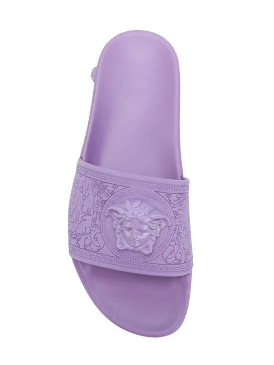 Những món đồ dân dã trở thành phụ kiện thời trang đắt đỏ