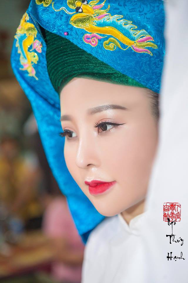 Cô đồng từng bị cô giáo chê sẽ không bao giờ thành công và câu trả lời sau gần 10 năm Cô đồng từng bị cô giáo chê sẽ không bao giờ thành công và câu trả lời sau gần 10 năm