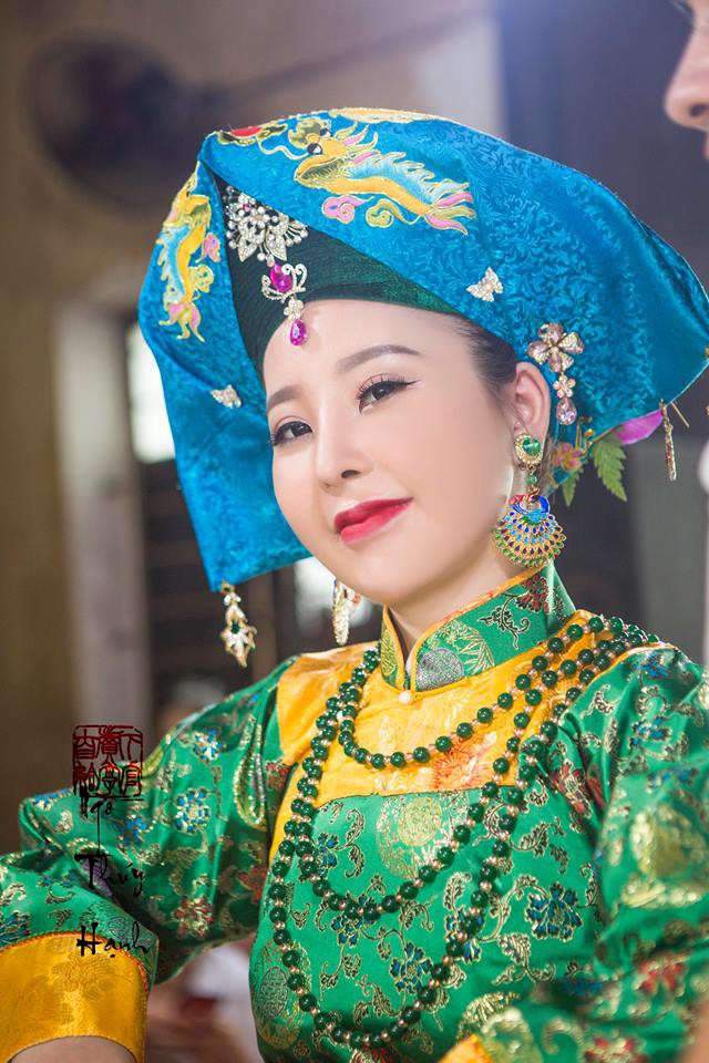 Cô đồng từng bị cô giáo chê sẽ không bao giờ thành công và câu trả lời sau gần 10 năm Cô đồng từng bị cô giáo chê sẽ không bao giờ thành công và câu trả lời sau gần 10 năm
