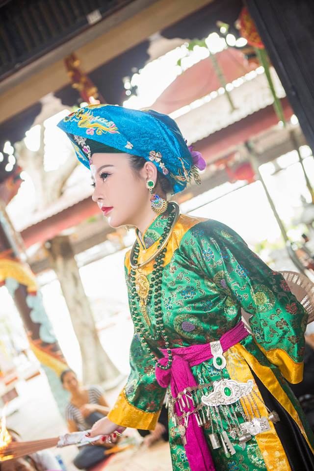 Cô đồng từng bị cô giáo chê sẽ không bao giờ thành công và câu trả lời sau gần 10 năm