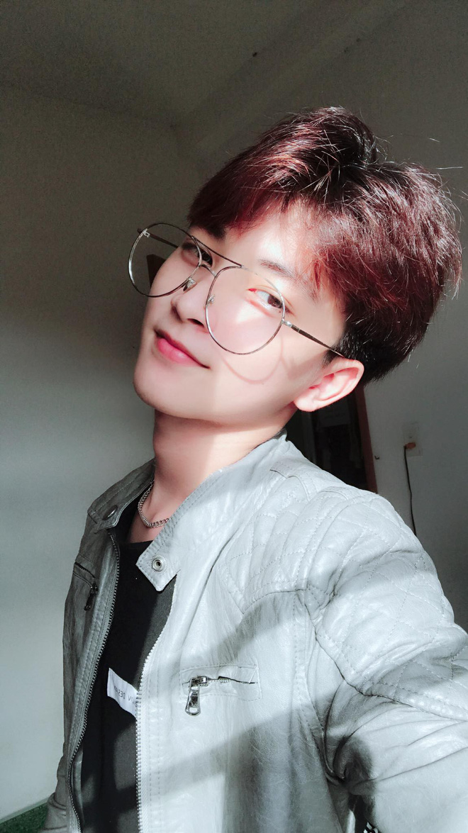 Mỹ nam Tik Tok sinh năm 1999 tại Đà Nẵng: Quay clip cute, mặt xinh miễn bàn! Mỹ nam Tik Tok sinh năm 1999 tại Đà Nẵng: Quay clip cute, mặt xinh miễn bàn!