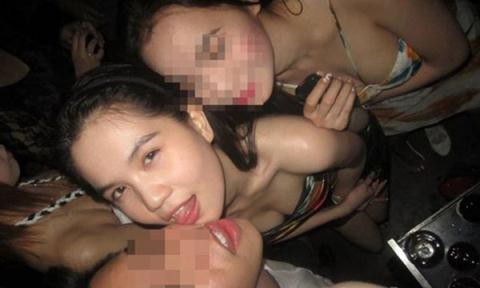 Ngọc Trinh nói về loạt ảnh thác loạn trong bar: Tôi nhậu xỉn nên có hành động biến thái