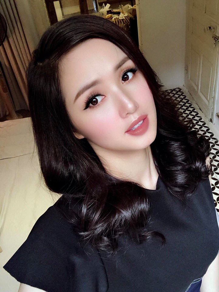 Đã lâu không xuất hiện, vừa khoe ảnh đã thấy bụng tròn căng, phải chăng Tâm Tít đang mang bầu lần 3?