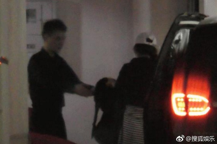 Triệu Lệ Dĩnh đã mang thai 3 tháng, tiếp tục bị bắt gặp qua đêm tại nhà Phùng Thiệu Phong?