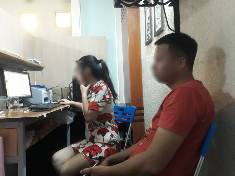 Một nữ sinh thuê trọ bị nam chủ nhà tát vào mặt sau thắc mắc: Tại sao thu tiền bọn em rồi mà cuối tháng còn chưa đóng tiền điện?