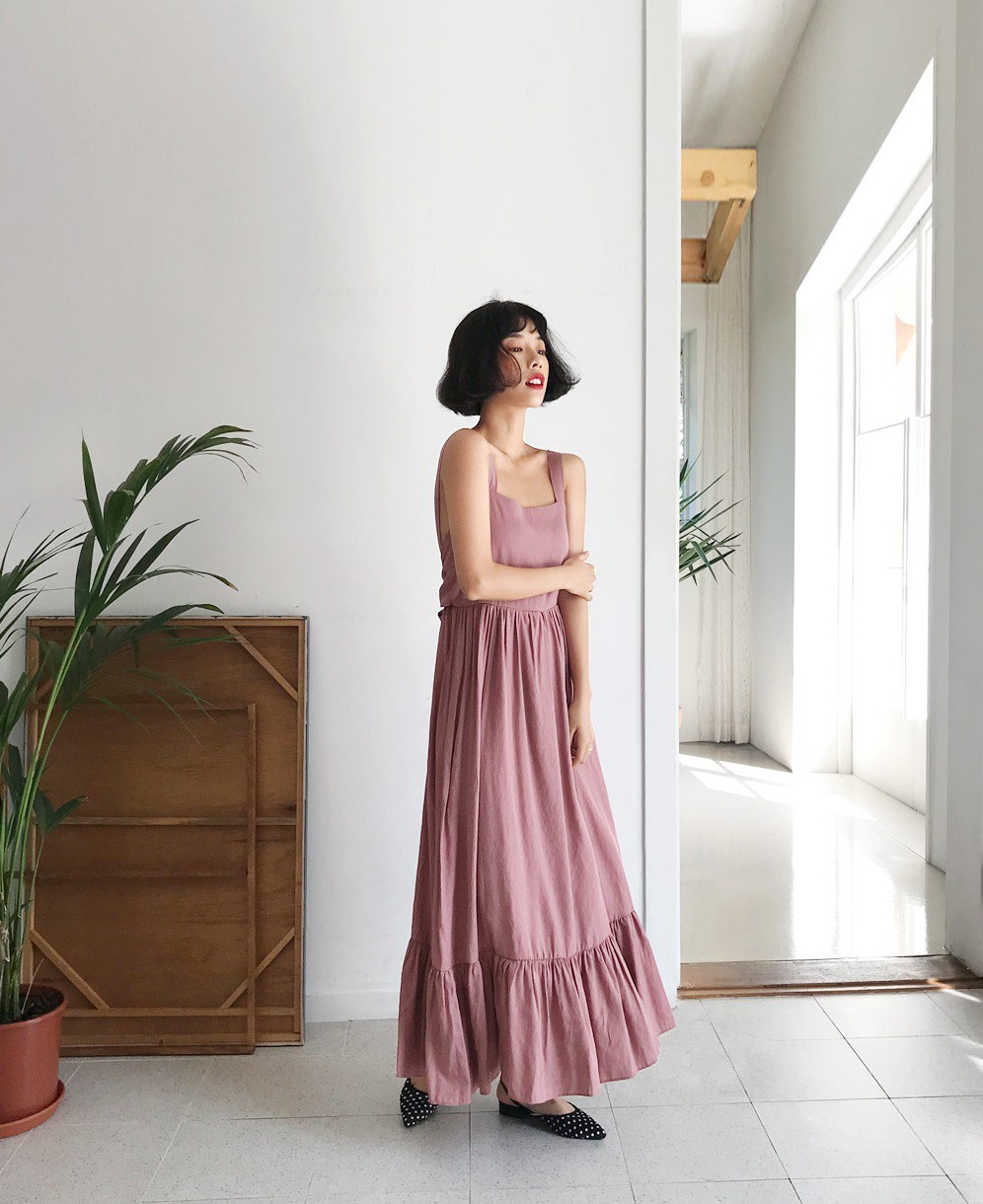 Vào ngày nắng nhẹ, nhất định phải diện loạt váy áo mang những gam màu dịu dàng, trong trẻo này