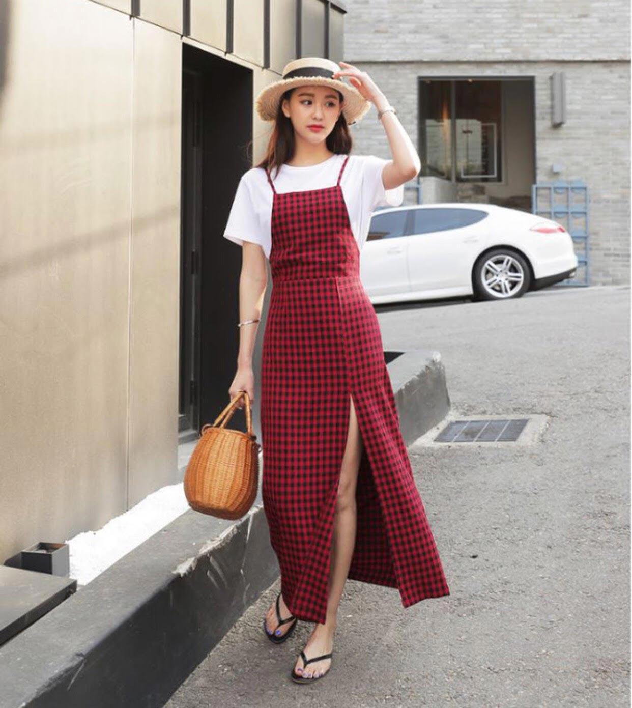 Váy kẻ caro cứ mặc vào là trẻ ra cả chục tuổi, bảo sao chị em không mê
