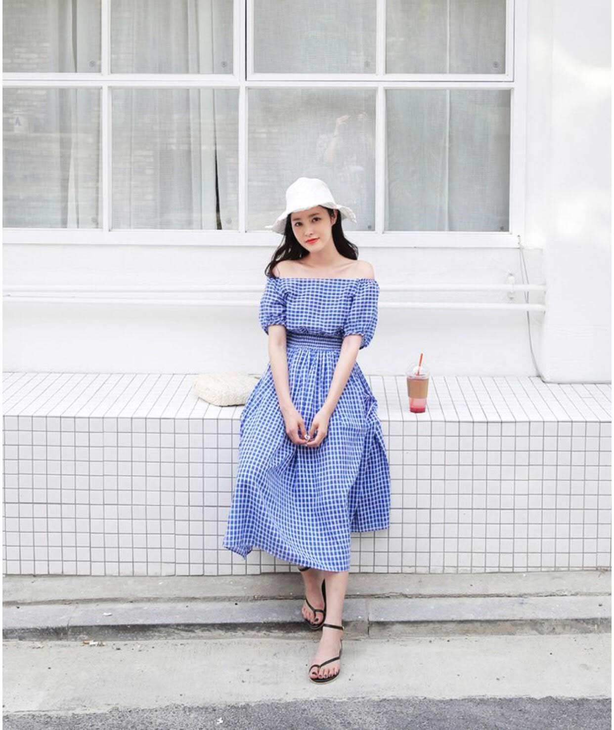 Váy kẻ caro cứ mặc vào là trẻ ra cả chục tuổi, bảo sao chị em không mê