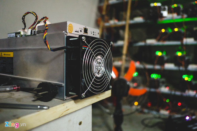 Máy đào Bitcoin có thể bị dừng nhập về Việt Nam