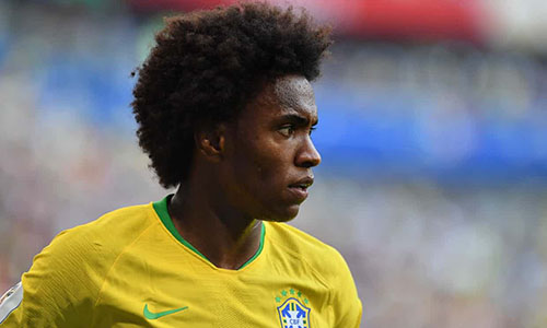 Sarri không hài lòng khi Willian tập trung muộn