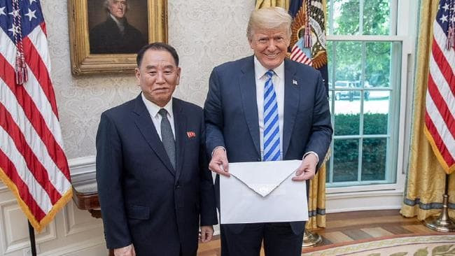 Trump nhận thư mới của Kim Jong Un, để ngỏ khả năng gặp lần hai