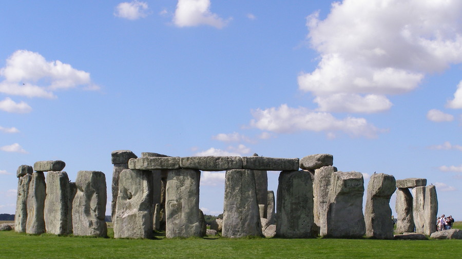 Phát hiện chấn động về bãi đá cổ Stonehenge 5.000 năm ở Anh