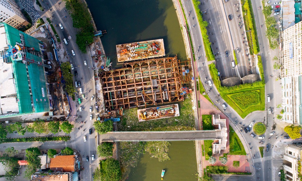 Chùm ảnh: Toàn cảnh sự bất động của loạt công trình chống ngập ở Sài Gòn vì... thiếu vốn, không còn bóng công nhân