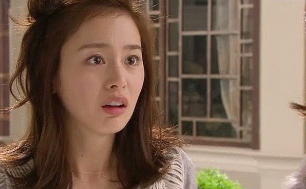 Đang lên kế hoạch cho đám cưới, mẹ bạn trai bất ngờ gọi điện giao trọng trách 500 triệu khiến cô gái suýt ngất xỉu