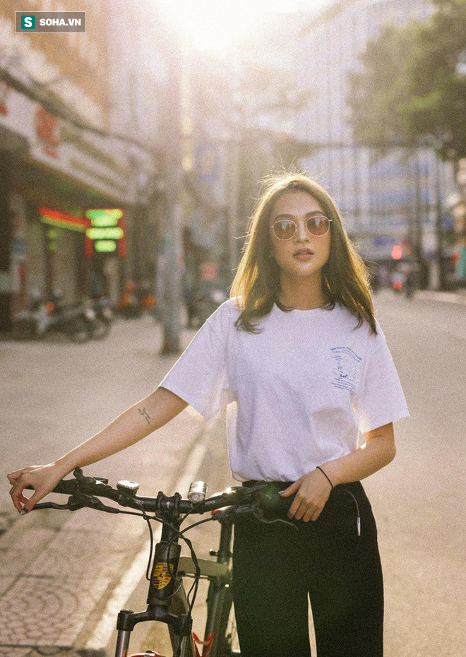 Danh tính cô gái xinh đẹp mặc cảnh phục khiến dân mạng xôn xao tìm kiếm ít ngày qua