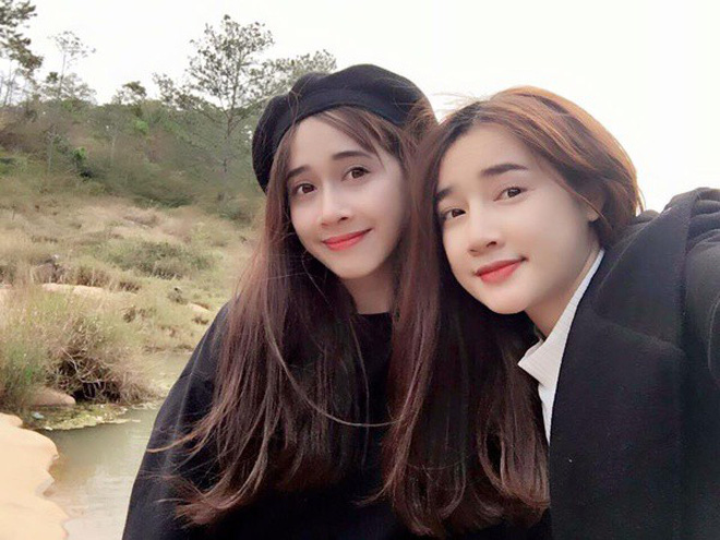 Em gái xinh đẹp như hotgirl của Nhã Phương bất ngờ lên xe hoa Em gái xinh đẹp như hotgirl của Nhã Phương bất ngờ lên xe hoa