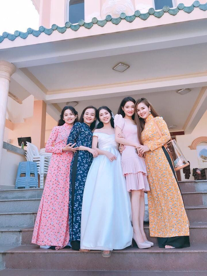 Em gái xinh đẹp như hotgirl của Nhã Phương bất ngờ lên xe hoa