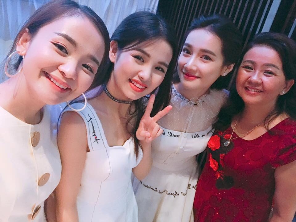 Em gái xinh đẹp như hotgirl của Nhã Phương bất ngờ lên xe hoa