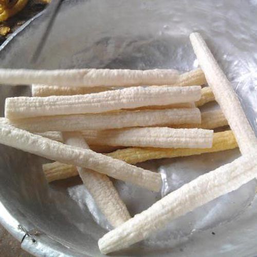 Gia tài của người lớn có thể là vô cùng, nhưng gia tài của tuổi thơ đôi khi chỉ gói gọn trong hai túi bỏng nổ