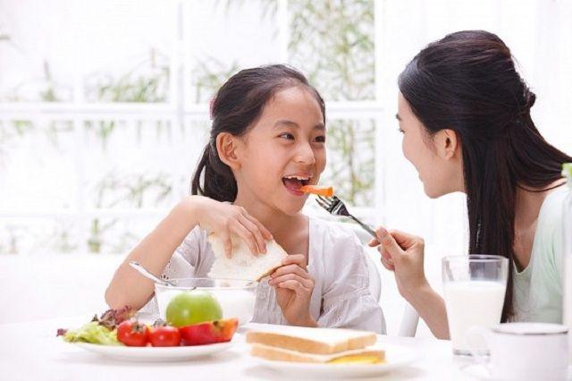 Cậu bé 12 tuổi vào viện cấp cứu, cảnh báo thói quen hàng triệu người đang mắc phải