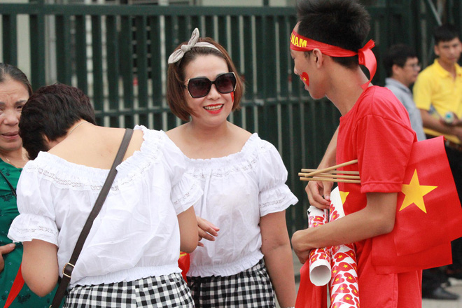 Chảo lửa Mỹ Đình vẫn chưa nóng trước giờ U23 Việt Nam xuất trận