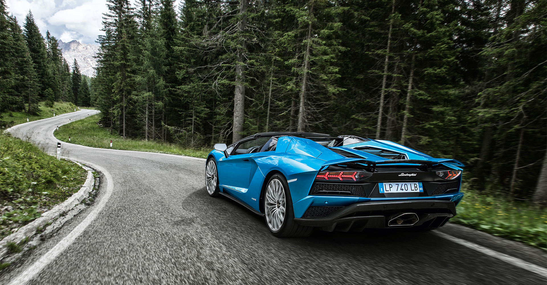 10 xe hơi giá đắt nhất tại Mỹ 2018