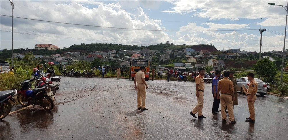 Đắk Nông: Xe tải lao xuống vực sâu, tài xế tử vong