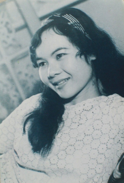 NSƯT Đức Lưu: Cảnh Chí Phèo lật yếm Thị Nở, chồng tôi bị hỏi vợ mày nhận bao nhiêu tiền đóng vai đó?