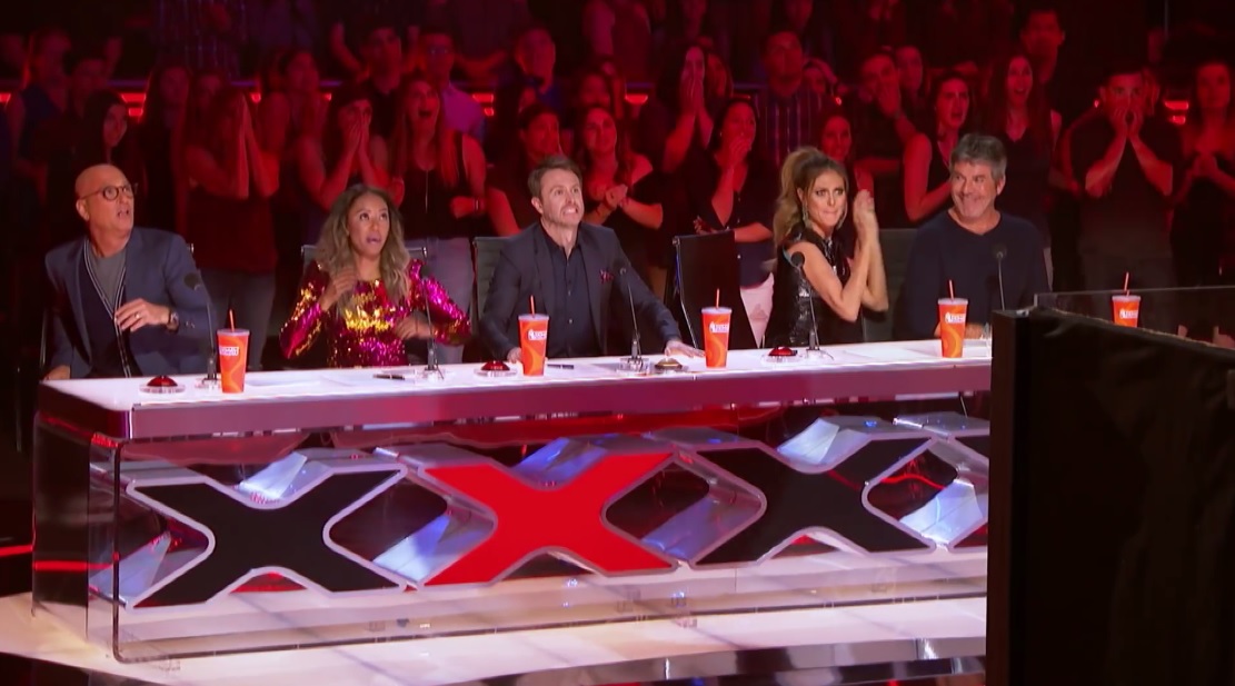Americas Got Talent 2018: Thí sinh khiến Simon Cowell suýt phải chịu trách nhiệm vì chơi với cá sấu